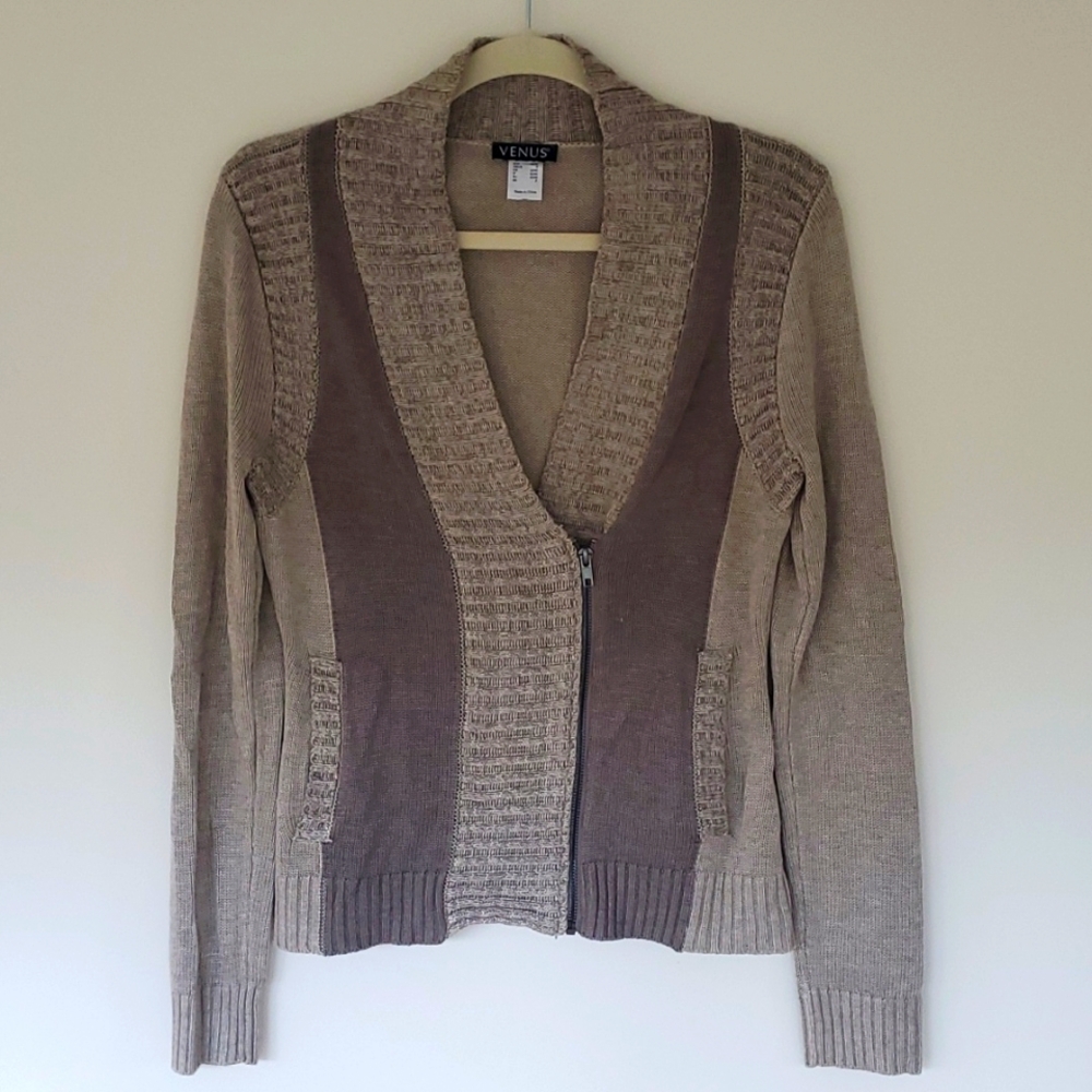 Two tone Zip sweater